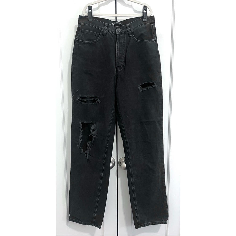 Zara Distressed High Rise Straight Leg Jeans in Washed Black - Size 6